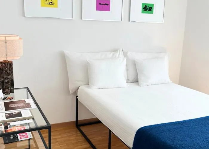 Old Town 10 Min To Mainstation With Washer & Dryer